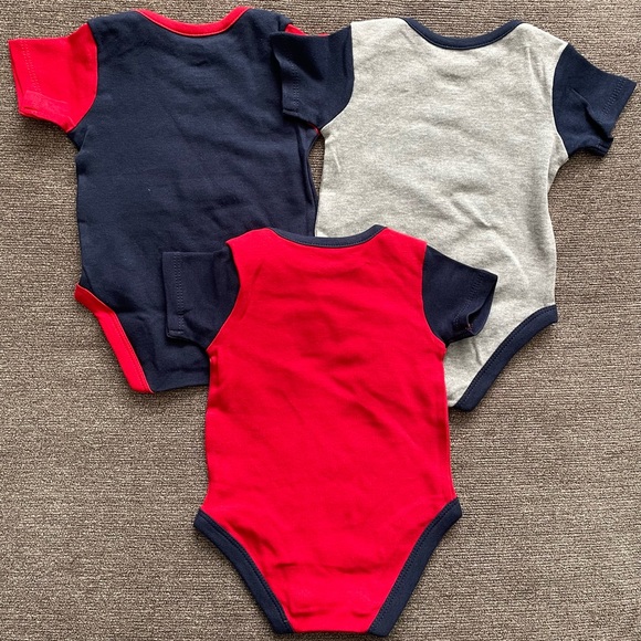 New! New England Patriots￼ Baby 0-3 Months NFL One Piece Outfit 3 Sets NWT ! - Picture 7 of 7